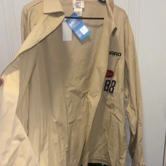 Camaro Beige Jacket - Picture 8 of 9